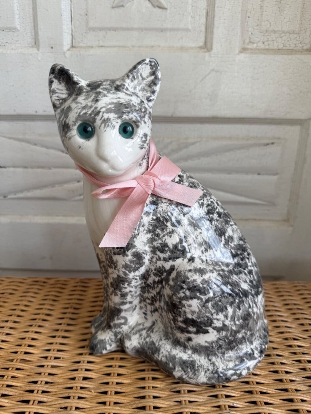 Vintage 70s ELPA Alcobaca Ceramic Gray Cat Kitty Kitten  Figurine Blue Eyes
